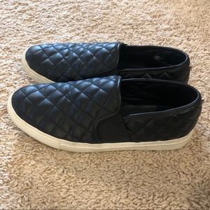 Steve Madden Sneakers